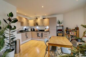 Flat 9, 11 Bell Yard Mews, London, SE1 3TN